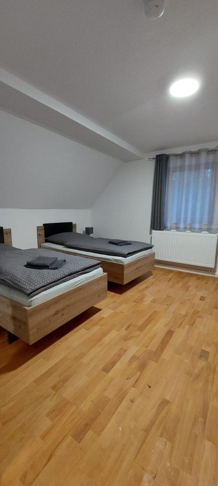 Gaestezimmer Werwein Apartment Heinersreuth